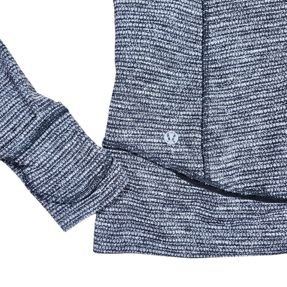 Lululemon Think Fast Pullover Size 2 - Picture 9 of 12